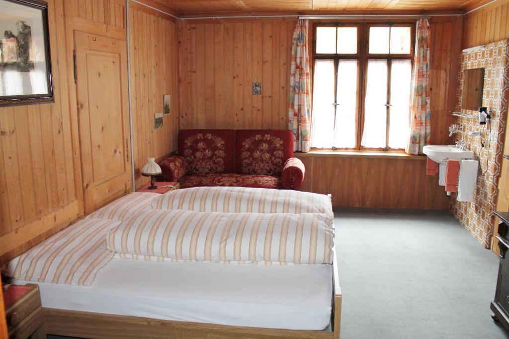 Hotel Posthaus Urigen Unterschachen Номер фото