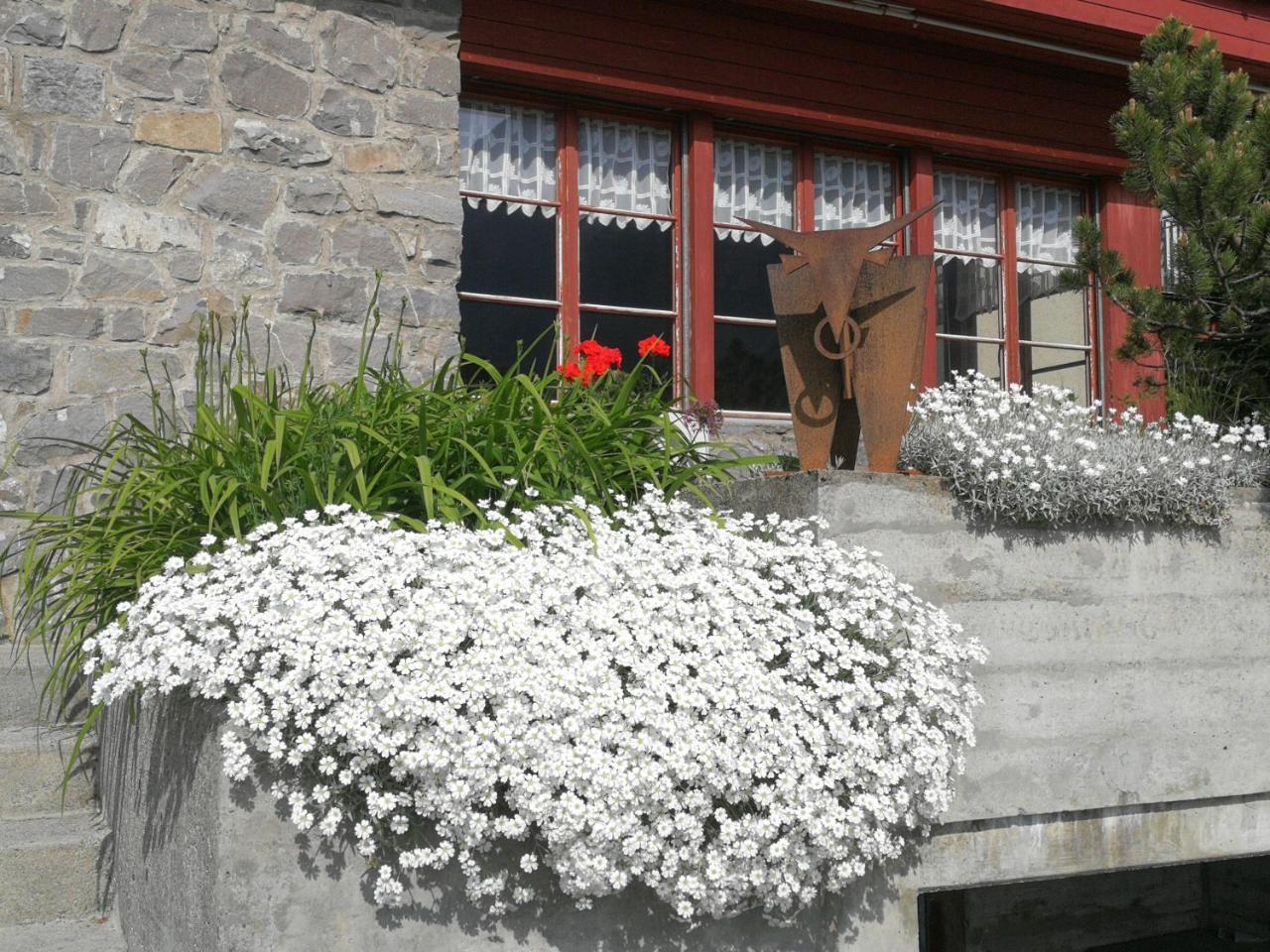 Hotel Posthaus Urigen Unterschachen Экстерьер фото